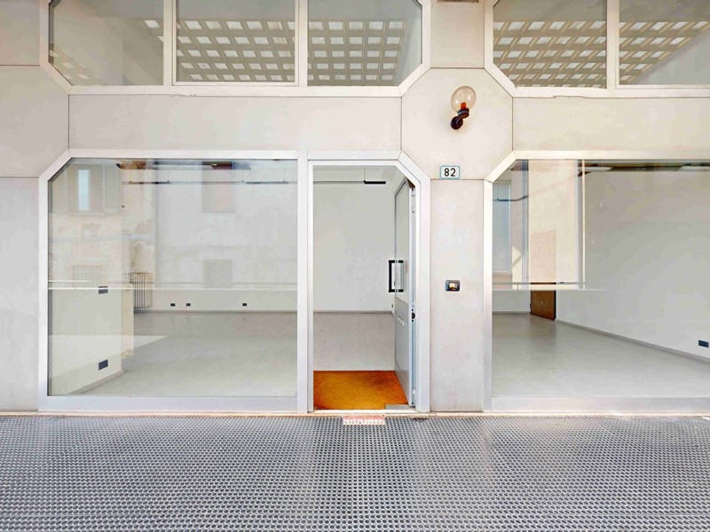 Immobile commerciale in Affitto a Tradate, 1'000&euro;, 74 m²