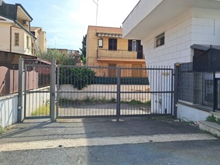 Box in Vendita a Roma, 30'000€, 26 m²