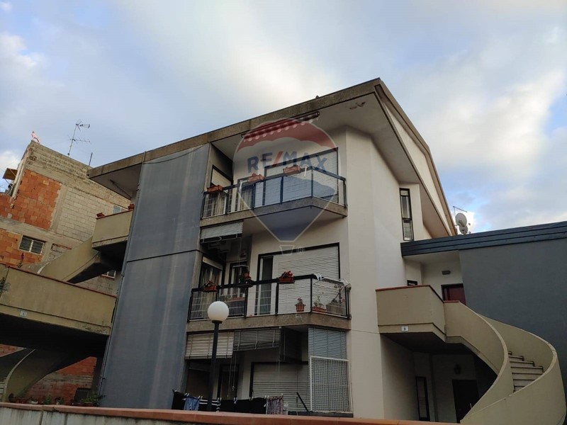 Appartamento in Vendita a Paternò, 120'000€, 136 m²