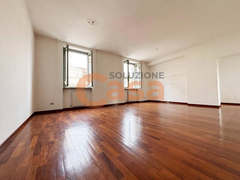 Trilocale in Vendita a Piacenza, 330'000€, 138 m²