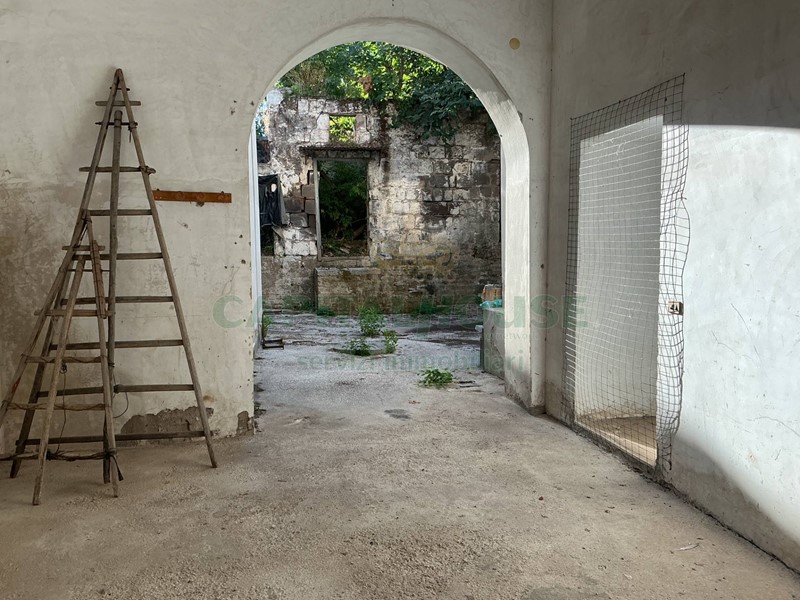 Casa Indipendente in Vendita a Pignataro Maggiore, 49'000€, 100 m²