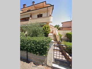 Quadrilocale in Vendita a Pitigliano, 48'000€, 75 m²