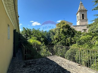 Casa Indipendente in Vendita a Cantalupo nel Sannio, 120'000€, 582 m²