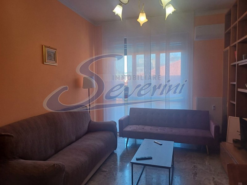 Bilocale in Affitto a Como, 1'100€, 70 m²