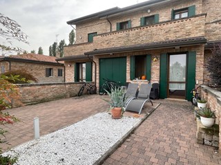 Casa Indipendente in Vendita a Ferrara, 205'000&euro;, 125 m²