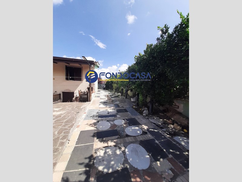 Villa in Vendita a Giugliano in Campania, 300'000€, 100 m²