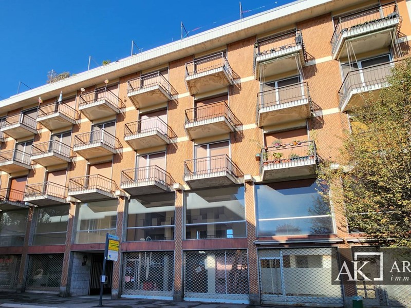 Trilocale in Vendita a Novara, 125'000€, 108 m²