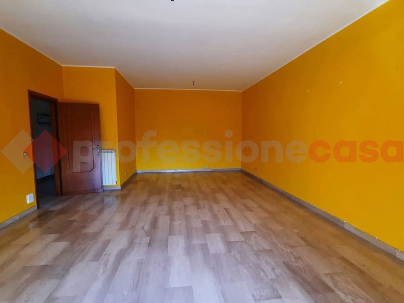 Appartamento in Affitto a Castelliri, 500€, 170 m²
