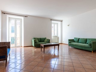 Quadrilocale in Vendita a Marino, 272'000€, 250 m²