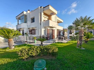 Casa Indipendente in Vendita a Bacoli, 436'000€, 110 m²