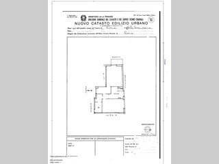 Bilocale in Vendita a Roma, 180'000&euro;, 70 m²