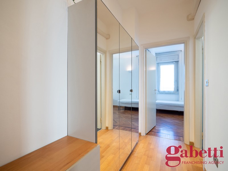 Bilocale in Affitto a Milano, 1'200€, 52 m², arredato