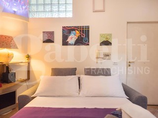 Bilocale in Affitto a Napoli, 1'100€, 65 m², arredato