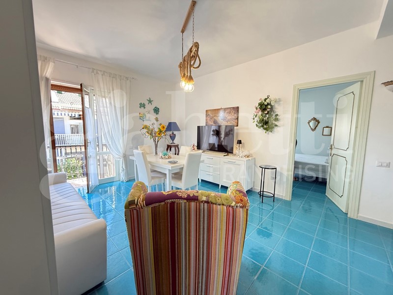 Trilocale in Vendita a Minturno, 220'000€, 81 m², arredato