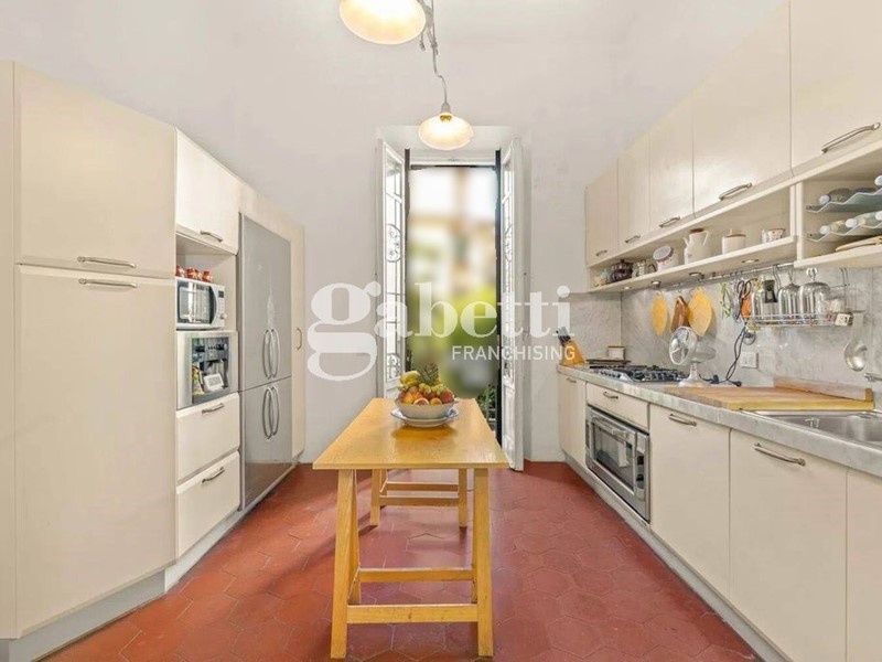 Appartamento in Vendita a Firenze, 1'950'000€, 400 m²