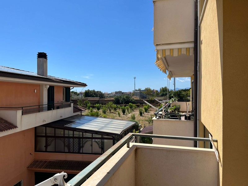 Trilocale in Vendita a Siderno, 110'000€, 88 m²
