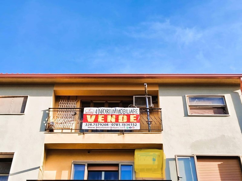 Appartamento in Vendita a Iglesias, 75'000€, 98 m²