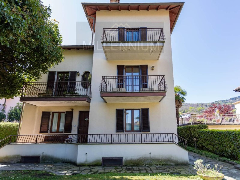 Villa in Vendita a Stresa, 570'000€, 200 m²