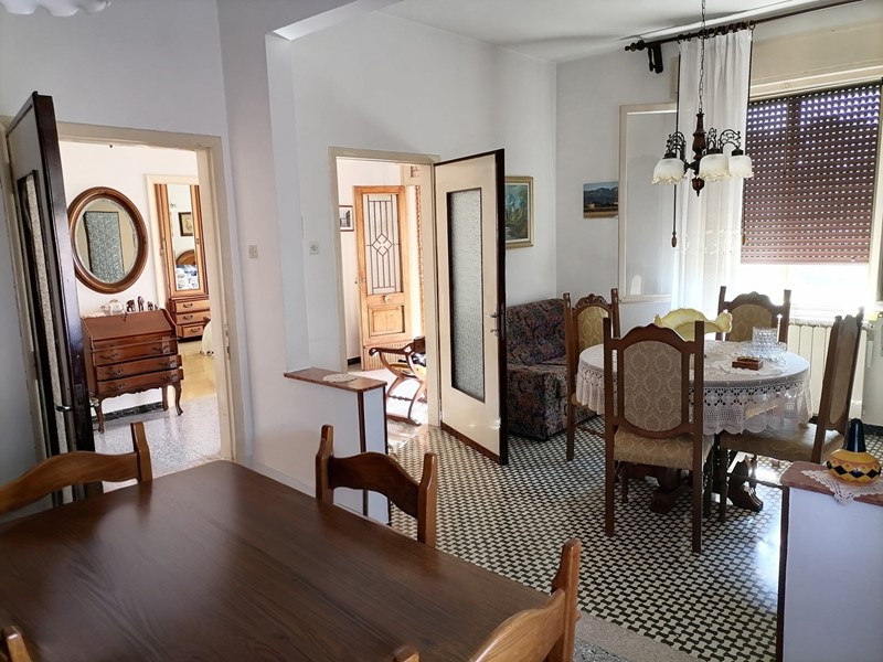 Villa in Vendita a Adria, 160'000€, 200 m²