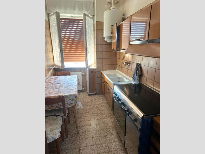 Trilocale in Vendita a Piacenza, 140'000€, 96 m²