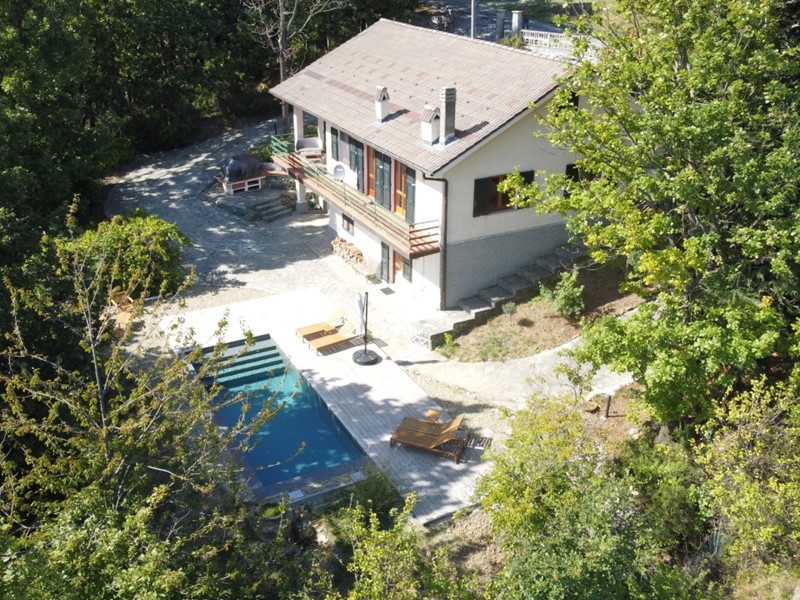 Casa Indipendente in Vendita a Ponzone, zona Moretti, 290'000€, 200 m², con Box