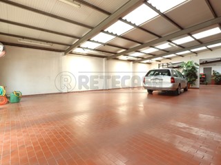 Laboratorio in Vendita a Vicenza, 185'000€, 418 m²