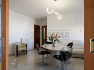 Appartamento in Vendita a Nardò, 135'000€, 147 m², con Box