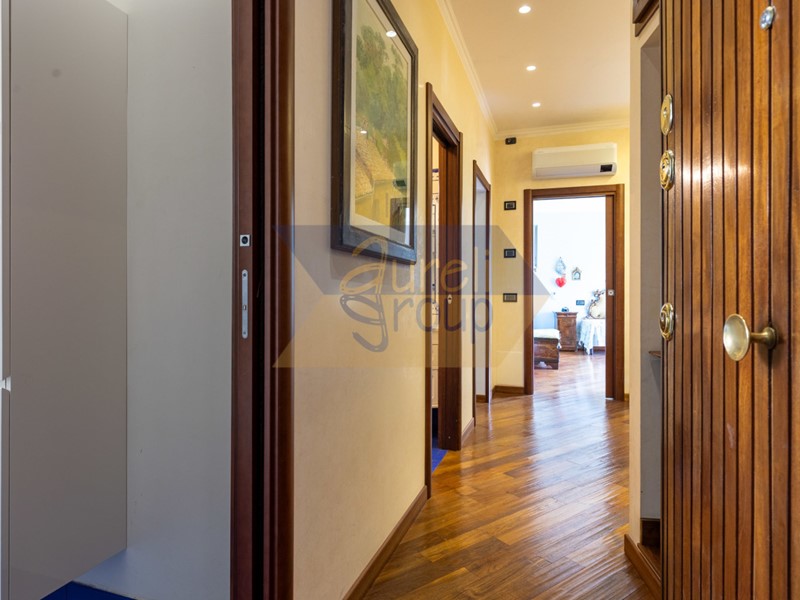 Appartamento in Vendita a Roma, zona Ardeatino, 680'000&euro;, 136 m²