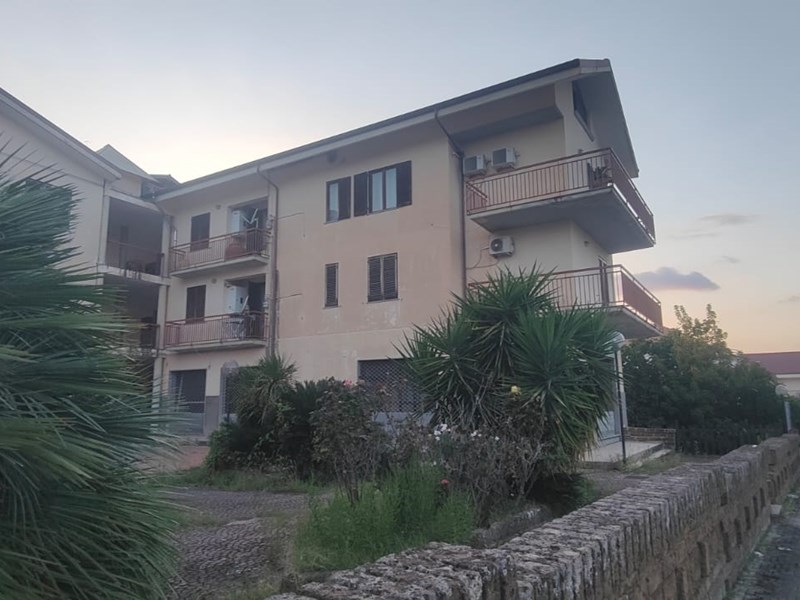Trilocale in Vendita a Ascea, zona Velia , 179'000€, 90 m²