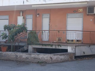 Quadrilocale in Vendita a Milazzo, zona Ciantro, 145'000€, 144 m², con Box