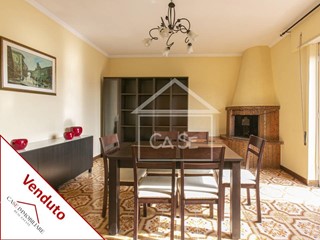 Trilocale in Vendita a Roma, 155'000&euro;, 95 m²