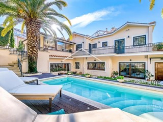 Villa in Vendita a Roma, 350 m²