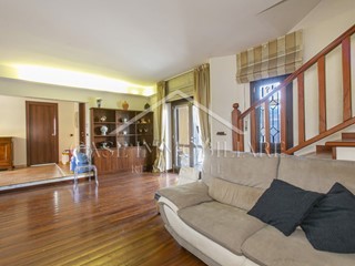 Villa in Vendita a Formello, 399'000€, 981 m²