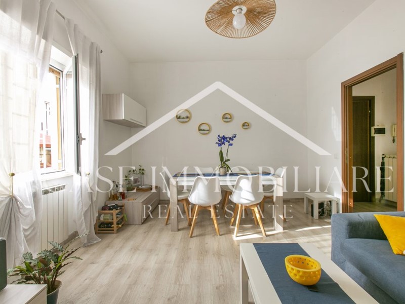 Trilocale in Vendita a Roma, 258'000&euro;, 107 m²