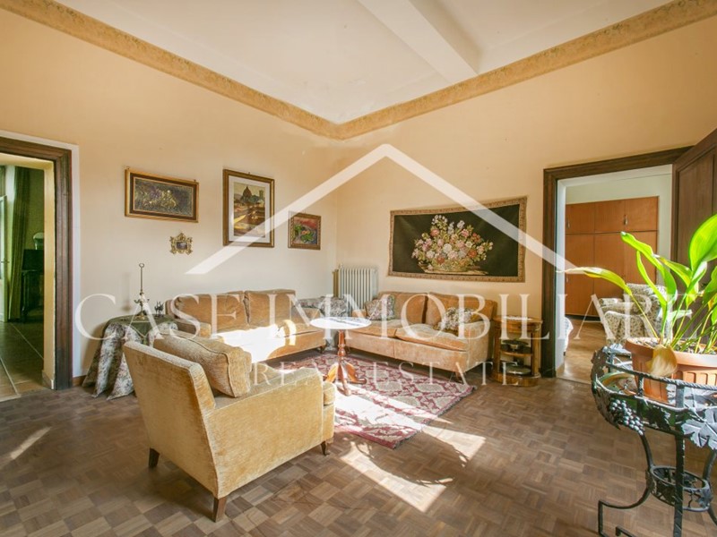 Appartamento in Vendita a Albano Laziale, 420'000€, 256 m²