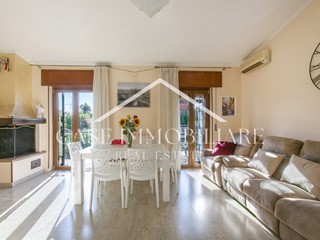 Trilocale in Vendita a Roma, 159'000&euro;, 75 m²