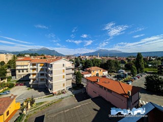 Appartamento in Vendita a Ivrea, 125'000&euro;, 105 m²