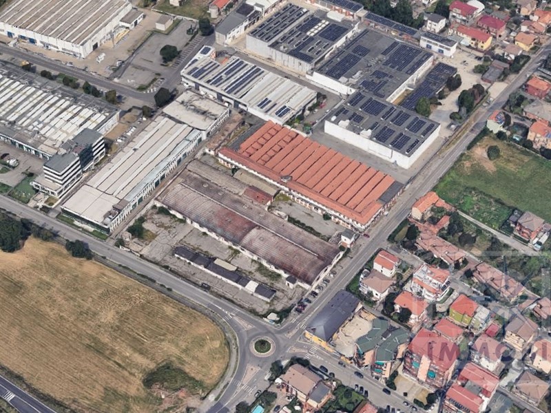 Capannone in Vendita a Bollate, 2'761'000€, 12213 m²