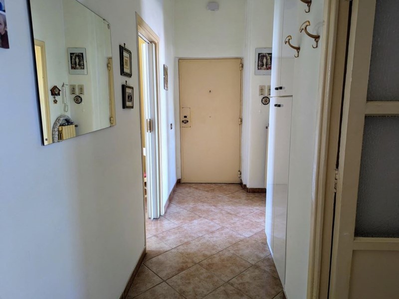 Trilocale in Vendita a Napoli, 135'000€, 80 m²