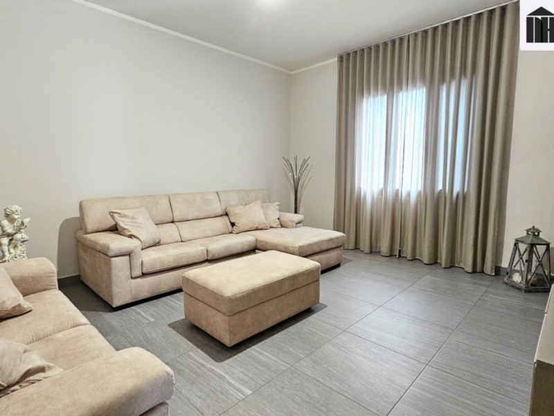 Casa Semi Indipendente in Vendita a Santa Croce sull'Arno, 350'000€, 246 m², con Box