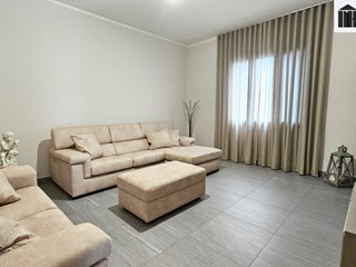 Casa Semi Indipendente in Vendita a Santa Croce sull'Arno, 350'000€, 246 m², con Box