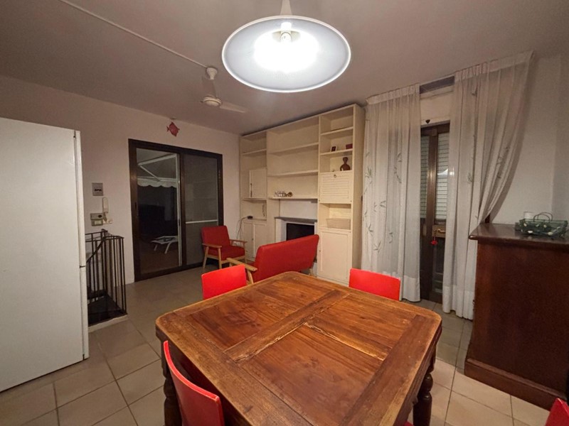 Quadrilocale in Affitto a Pisa, zona Tirrenia, 800€, 70 m², arredato