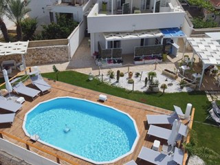 Attività commerciale in Vendita a Nardò, 1'600'000€, 3700 m²