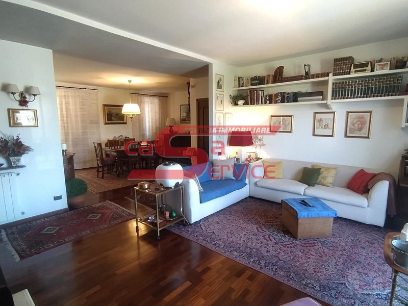 Appartamento in Vendita a Pieve a Nievole, 265'000&euro;, 110 m², arredato, con Box