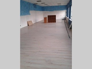 Immobile commerciale in Affitto a Lucca, 2'000€, 290 m²