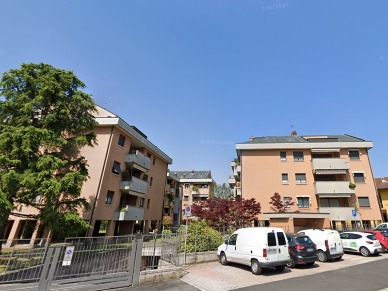 Trilocale in Vendita a Seregno, 164'227€, 76 m², con Box