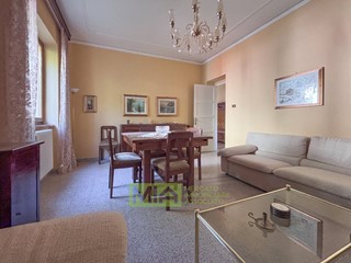 Appartamento in Vendita a Amandola, 65'000€, 97 m²