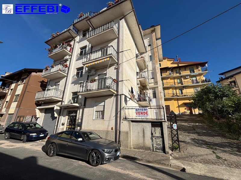 Appartamento in Vendita a Celico, 65'000€, 165 m²