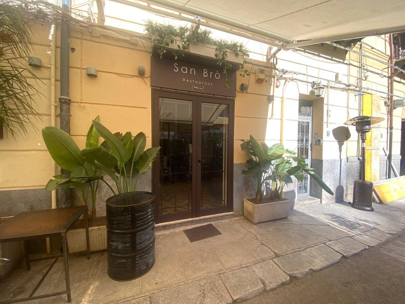 Attività commerciale in Vendita a Palermo, 85'000€, 60 m²