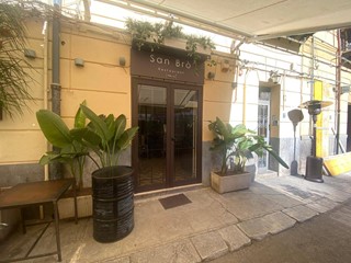 Attività commerciale in Vendita a Palermo, 85'000€, 60 m²